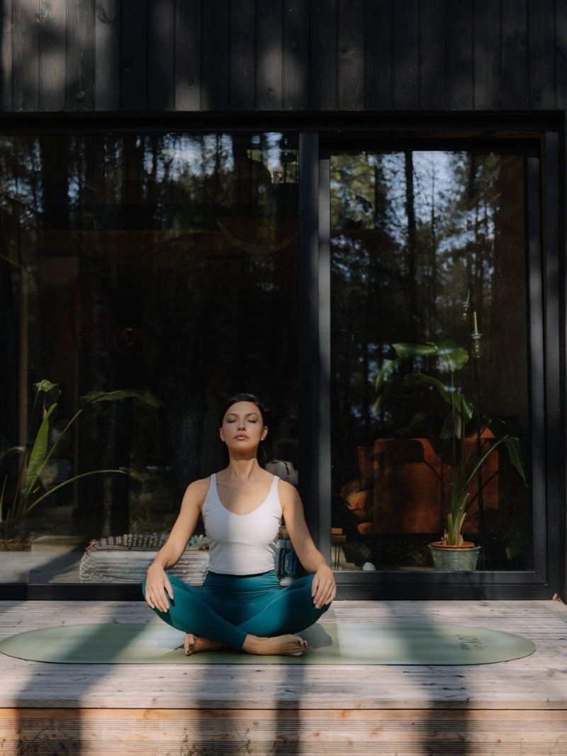 Top do jogi Grace, Creamy White