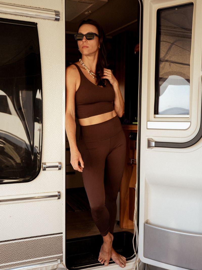 Top do jogi Grace, Dark Chocolate