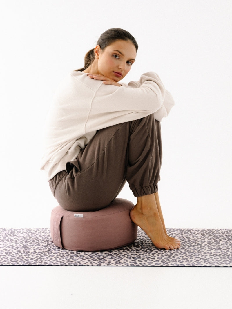 Brązowe, luźne bawełniane spodnie dresowe damskie KIND