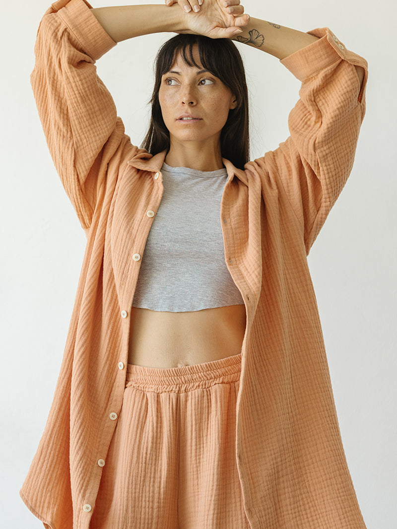 Luźna brzoskwiniowa damska koszula bawełniana Rest 2.0