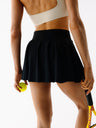 Czarna spódniczka tenisowa ze spodenkami Venus - widok na krój z tyłu