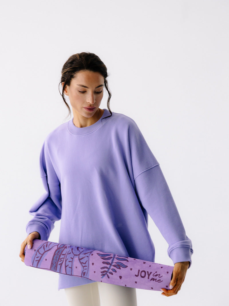 Fioletowa, antypoślizgowa mata do ćwiczeń jogi z kauczuku 3 mm z tropikalnym wzorem - set z fioletową bluzą