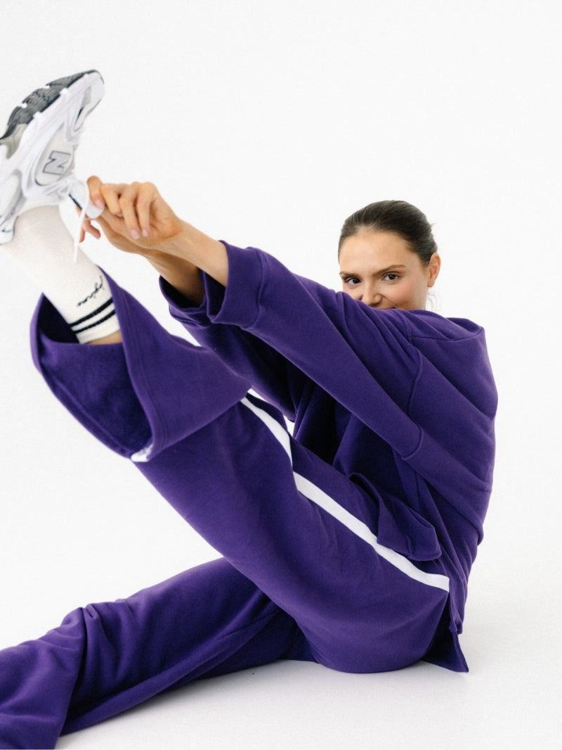 Luźna bawełniana bluza oversize w fioletowym kolorze z serii KIND - set ze spodniami z lampasem