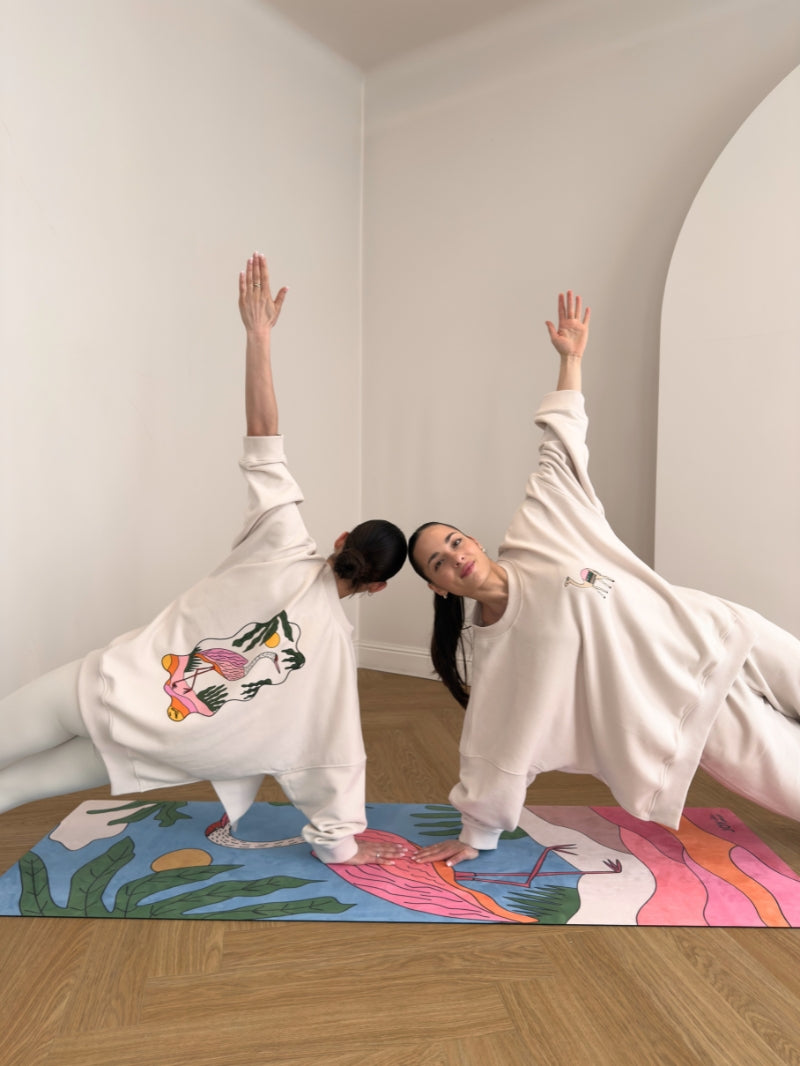 Kolorowa składana mata treningowa z printem czapli - JOYINME x Ewa Konstantynowicz Goss, set z bawełnianymi luźnymi spodniami i bluzą oversize z autorską grafiką wielbłąda i czapli