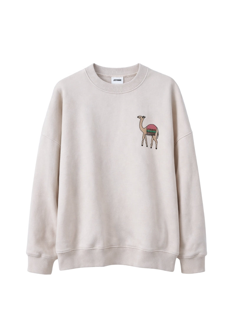 Kremowa luźna bluza bawełniana z grafiką wielbłąda - JOYINME x Ewa Konstantynowicz Goss