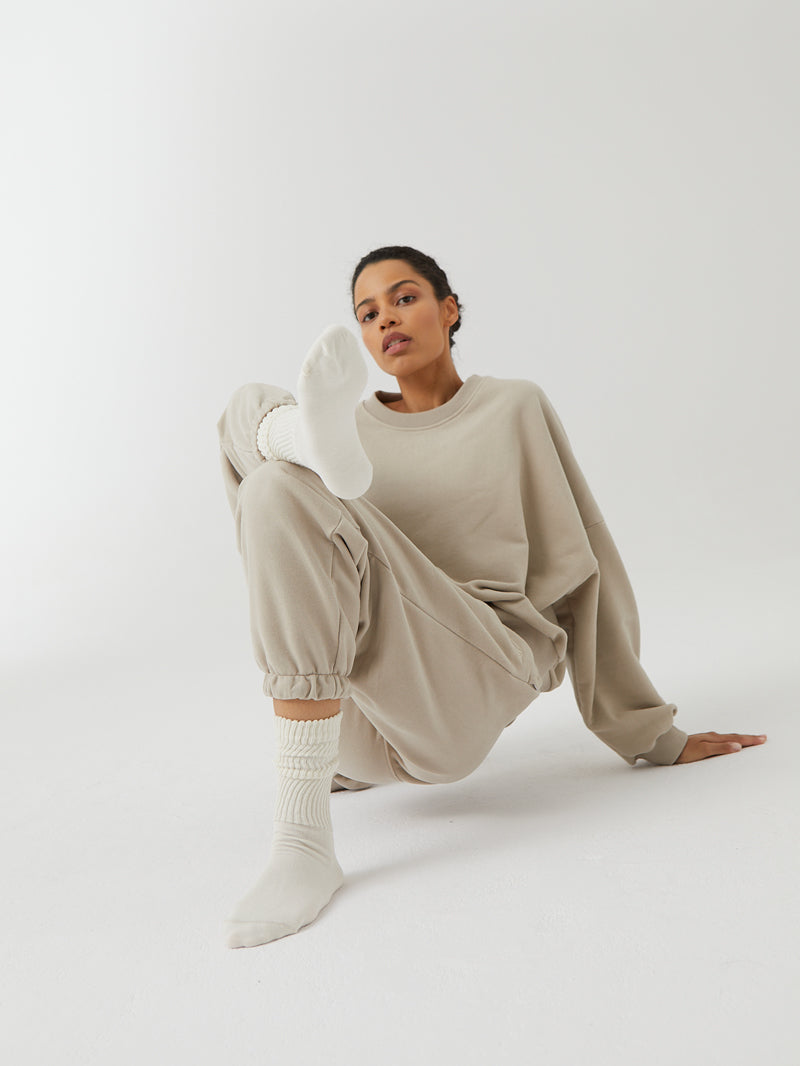 Miękkie, kremowe bawełniane skarpetki damskie z serii Ground Yourself