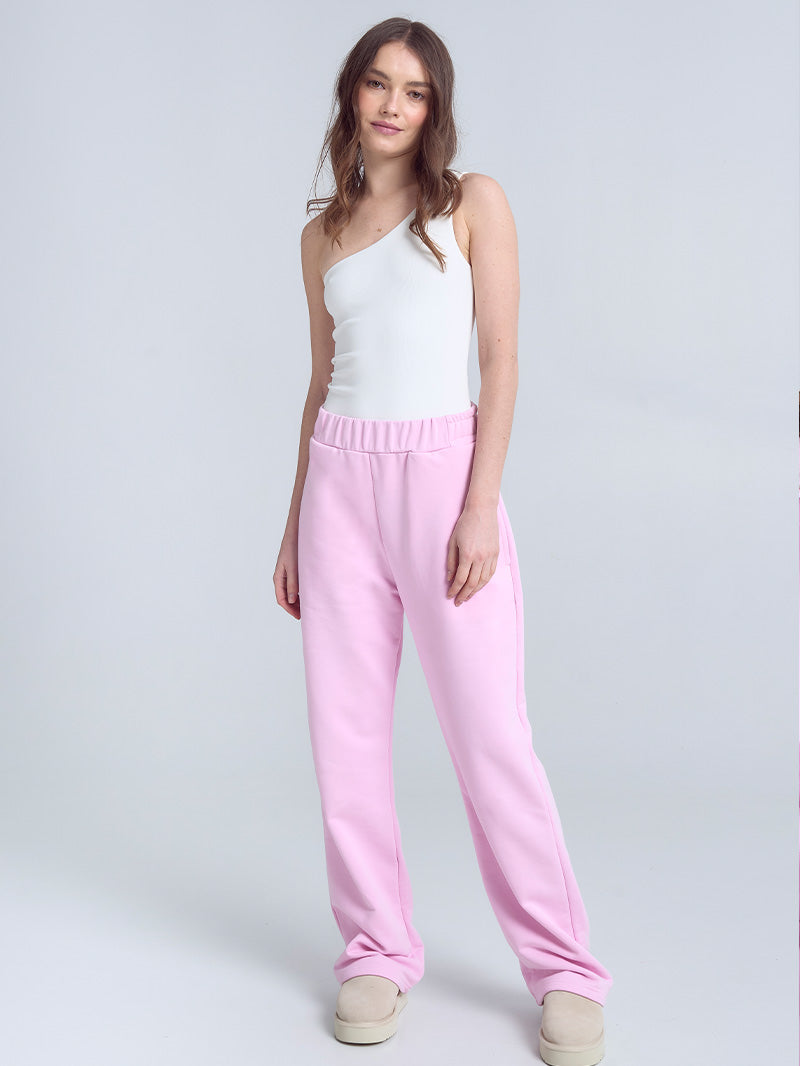 Różowe bawełniane spodnie dresowe Evolve - zestaw z asymetrycznym białym topem