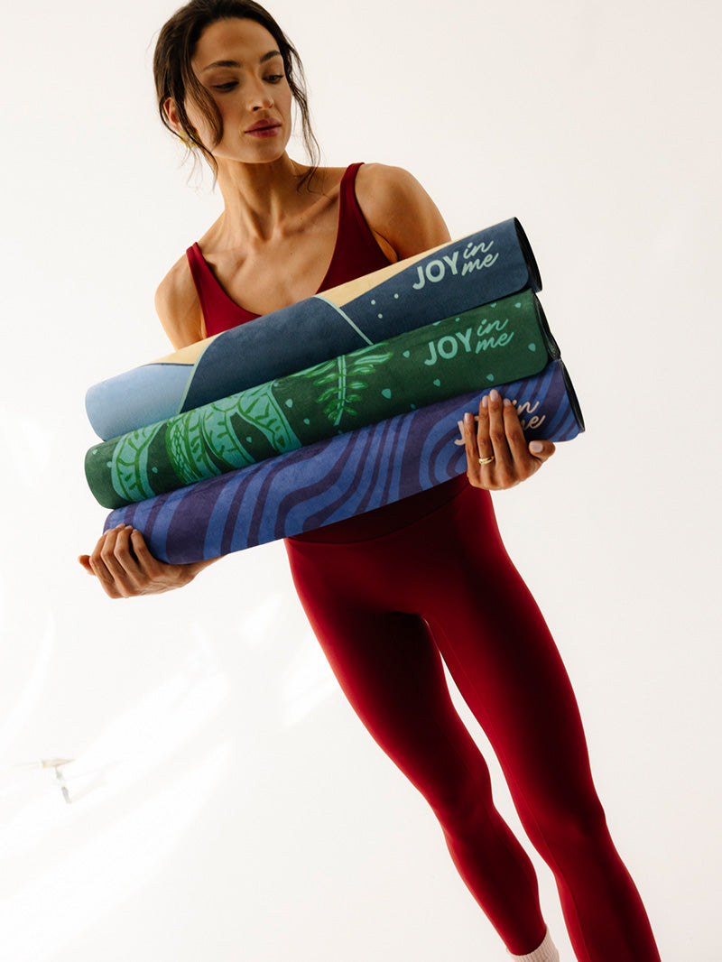 Zielona, składana mata do ćwiczeń jogi z kauczuku 1 mm z tropikalnym wzorem - set kolorowych mat JOYINME