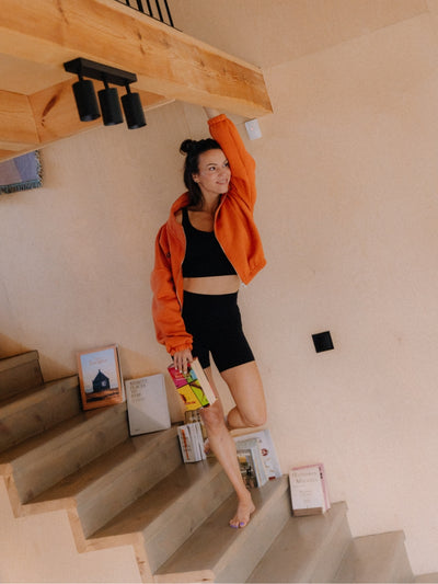 Czarne damskie spodenki do jogi Movement