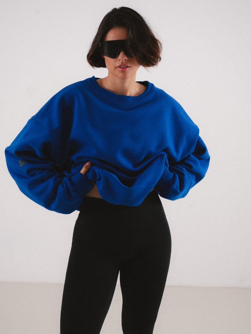 Kobaltowa damska bluza oversize z obniżoną linią ramion, wykonana z bawełny w projekcie Soft Rebel - set z czarnymi legginsami