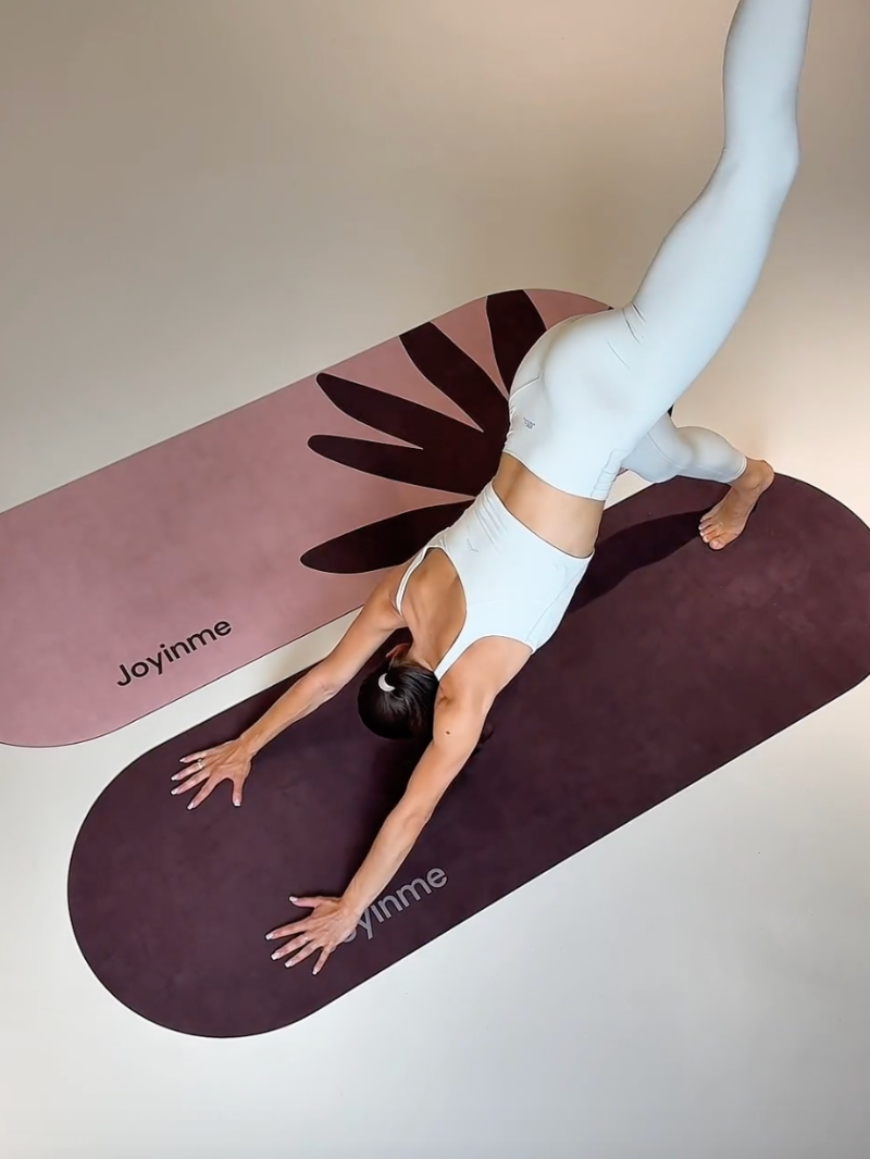 Yoga Mat FLOW Coated 3 mm, Burgundy Rounded