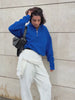 Kobaltowa oversize bluza damska typu half-zip wykonana z miękkiej bawełny