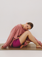 Różowa damska luźna bluza oversize Kind - set z różowymi spodenkami sportowymi